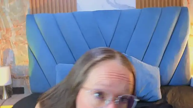Snapshot of Salome_cruxx chatting on July 10, 2026, 12:05 pm Salome cruxx online show from July 10, 2026, 12:05 pm