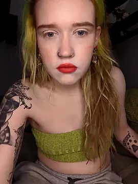 mattiethebaddieee online show from December 22, 2025, 3:39 am