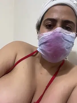 Snapshot of WildNour chatting on March 7, 2026, 2:44 pm WildNour online show from March 7, 2026, 2:44 pm