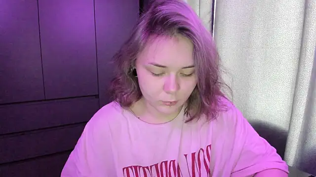 Snapshot of sophia_lix chatting on December 18, 2025, 4:39 am sophia lix online show from December 18, 2025, 4:39 am