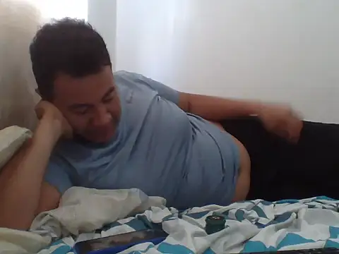 Snapshot of Fire_latino chatting on November 14, 2025, 1:59 pm Fire latino online show from November 14, 2025, 1:59 pm