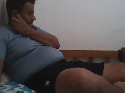 Snapshot of Fire_latino chatting on November 14, 2025, 1:53 am Fire latino online show from November 14, 2025, 1:53 am