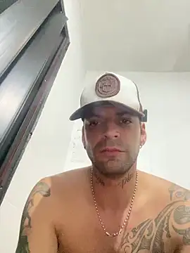 Snapshot of Elbrosss1992 chatting on March 29, 2026, 11:45 am Elbrosss1992 online show from March 29, 2026, 11:45 am