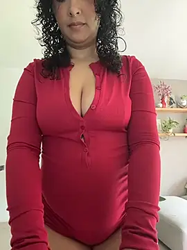 Snapshot of SugarTroubl33 chatting on October 27, 2025, 1:12 pm SugarTroubl33 online show from October 27, 2025, 1:12 pm