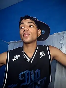 Alex Sweeting online show from December 1, 2025, 4:02 am