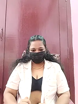 Snapshot of Mandhra28 chatting on November 8, 2025, 9:24 am Mandhra28 online show from November 8, 2025, 9:24 am