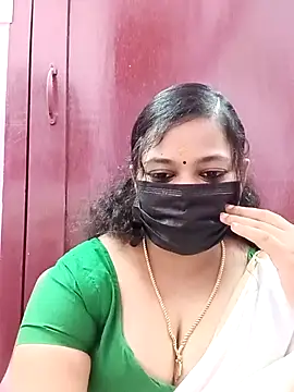 Snapshot of Mandhra28 chatting on December 15, 2025, 5:30 pm Mandhra28 online show from December 15, 2025, 5:30 pm