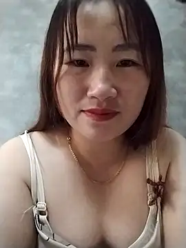 Snapshot of emini-xx chatting on November 15, 2025, 6:17 am emini-xx online show from November 15, 2025, 6:17 am