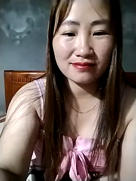 emini-xx online show from May 3, 2026, 2:49 am