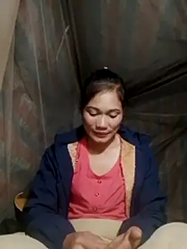 doggy-00 online show from November 23, 2025, 8:46 am