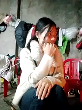 Snapshot of doggy-00 chatting on February 12, 2026, 9:31 am doggy-00 online show from February 12, 2026, 9:31 am