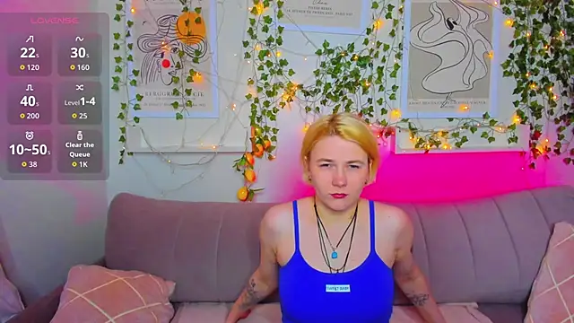 Snapshot of Alice_Maurik chatting on November 13, 2025, 11:03 am Alice Maurik online show from November 13, 2025, 11:03 am