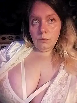 Lana-murr online show from April 29, 2026, 5:30 pm