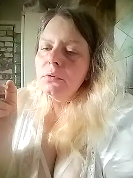 Lana-murr online show from April 29, 2026, 4:27 am