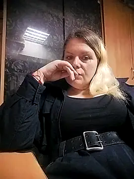 Snapshot of Lana-murr chatting on November 1, 2025, 7:24 am Lana-murr online show from November 1, 2025, 7:24 am