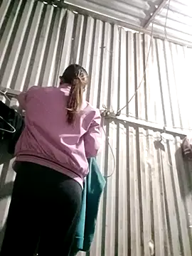 Snapshot of bella-la chatting on November 10, 2025, 11:54 pm bella-la online show from November 10, 2025, 11:54 pm