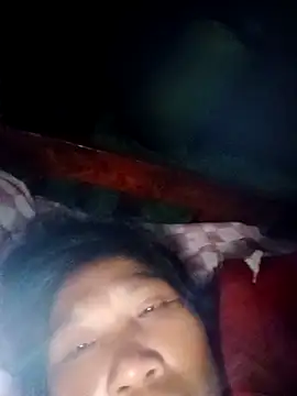 Snapshot of bella-la chatting on December 2, 2025, 9:27 pm bella-la online show from December 2, 2025, 9:27 pm