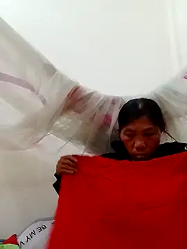 Snapshot of bella-la chatting on December 5, 2025, 10:58 am bella-la online show from December 5, 2025, 10:58 am