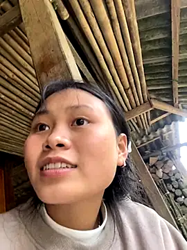 Snapshot of Sophia-123 chatting on December 4, 2025, 8:57 am Sophia-123 online show from December 4, 2025, 8:57 am