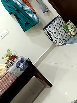 Snapshot of bigtelugubhama chatting on November 4, 2025, 10:30 am bigtelugubhama online show from November 4, 2025, 10:30 am