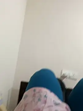 Snapshot of bigtelugubhama chatting on November 23, 2025, 11:09 am bigtelugubhama online show from November 23, 2025, 11:09 am