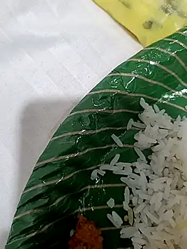 Snapshot of bigtelugubhama chatting on November 3, 2025, 6:33 pm bigtelugubhama online show from November 3, 2025, 6:33 pm