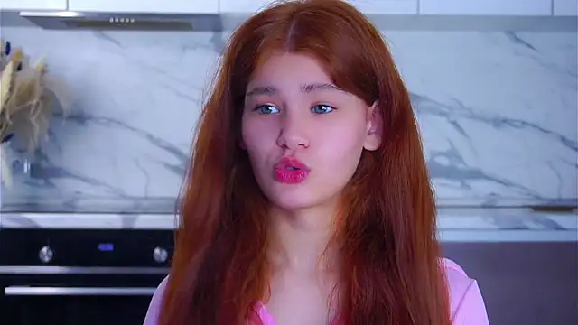 YettaCalabria online show from January 12, 2026, 11:17 am