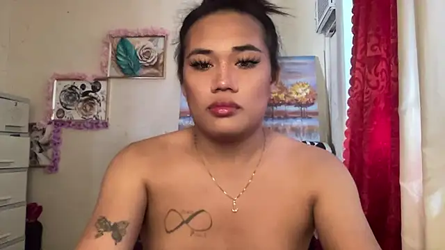 Snapshot of untouchable_mia chatting on December 5, 2025, 1:16 am untouchable mia online show from December 5, 2025, 1:16 am