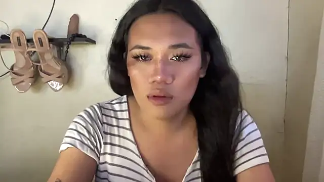 untouchable mia online show from December 21, 2025, 4:47 am