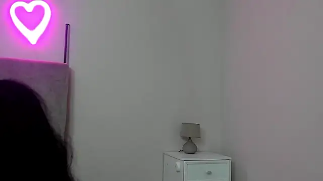 Snapshot of brianaflynt chatting on March 7, 2026, 8:47 pm brianaflynt online show from March 7, 2026, 8:47 pm