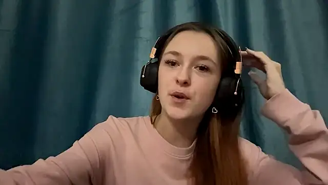 Snapshot of HOTBellakle chatting on November 21, 2025, 3:33 pm HOTBellakle online show from November 21, 2025, 3:33 pm