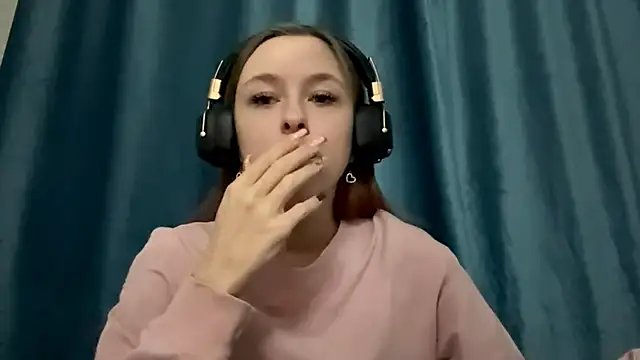 Snapshot of HOTBellakle chatting on November 11, 2025, 1:17 pm HOTBellakle online show from November 11, 2025, 1:17 pm