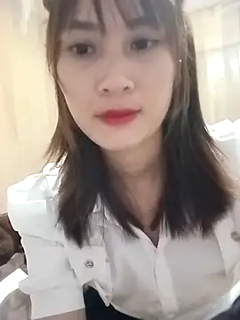 Snapshot of Em_xinh01 chatting on June 9, 2026, 12:17 pm Em xinh01 online show from June 9, 2026, 12:17 pm