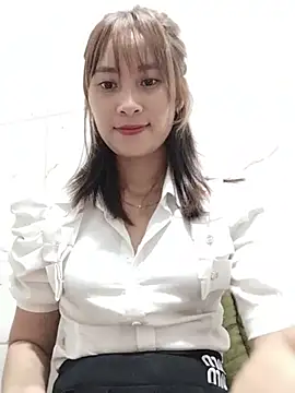 Snapshot of Em_xinh01 chatting on June 21, 2026, 2:50 am Em xinh01 online show from June 21, 2026, 2:50 am
