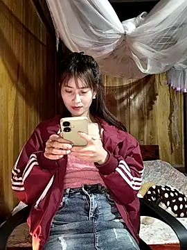 Em xinh01 online show from December 21, 2025, 1:35 pm