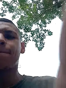 Snapshot of Yordiparra chatting on July 18, 2026, 1:20 pm Yordiparra online show from July 18, 2026, 1:20 pm