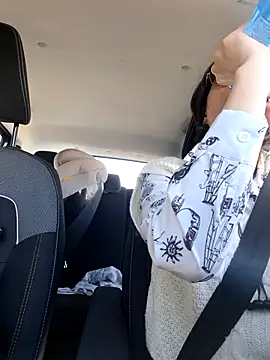 Piediniecollant online show from March 13, 2026, 12:43 pm