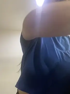 Snapshot of AmberrMoore_ chatting on November 30, 2025, 12:39 pm AmberrMoore online show from November 30, 2025, 12:39 pm