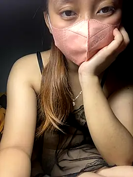 Snapshot of Beauty_in chatting on November 18, 2025, 5:22 am Beauty in online show from November 18, 2025, 5:22 am