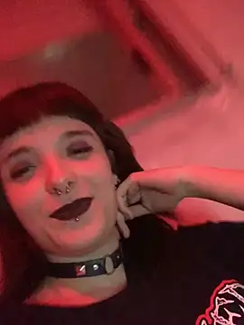 Snapshot of xlucifer13 chatting on November 3, 2025, 3:01 am xlucifer13 online show from November 3, 2025, 3:01 am