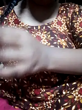 Snapshot of Liza0103 chatting on October 29, 2025, 2:16 pm Liza0103 online show from October 29, 2025, 2:16 pm