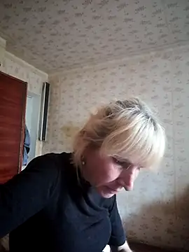 Snapshot of Georgette466 chatting on June 15, 2026, 1:44 pm Georgette466 online show from June 15, 2026, 1:44 pm