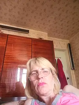 Snapshot of Georgette466 chatting on August 2, 2026, 2:59 pm Georgette466 online show from August 2, 2026, 2:59 pm