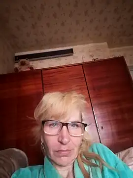 Georgette466 online show from April 19, 2026, 8:04 am