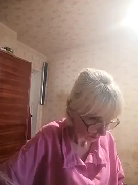 Snapshot of Georgette466 chatting on July 14, 2026, 1:28 pm Georgette466 online show from July 14, 2026, 1:28 pm