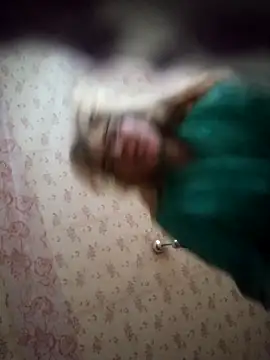 Snapshot of Georgette466 chatting on December 14, 2025, 8:20 am Georgette466 online show from December 14, 2025, 8:20 am