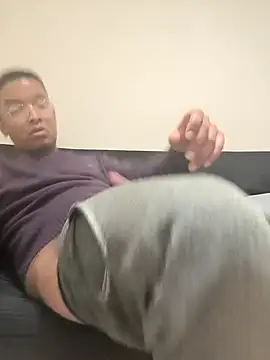 Snapshot of chavalpeludo chatting on November 6, 2025, 9:41 pm chavalpeludo online show from November 6, 2025, 9:41 pm