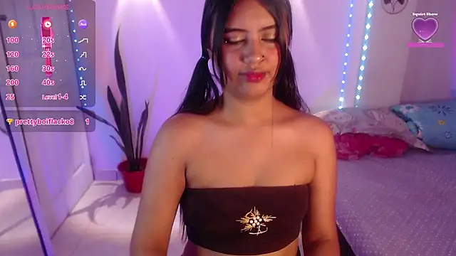 Snapshot of Sussy__22 chatting on November 17, 2025, 12:36 am Sussy 22 online show from November 17, 2025, 12:36 am