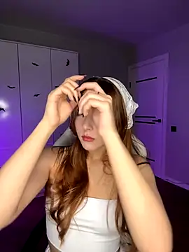 Snapshot of musefox chatting on November 7, 2025, 4:33 pm musefox online show from November 7, 2025, 4:33 pm