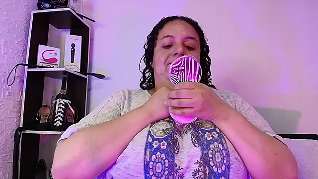 Snapshot of Natasha_Amber chatting on November 22, 2025, 1:54 pm Natasha Amber online show from November 22, 2025, 1:54 pm